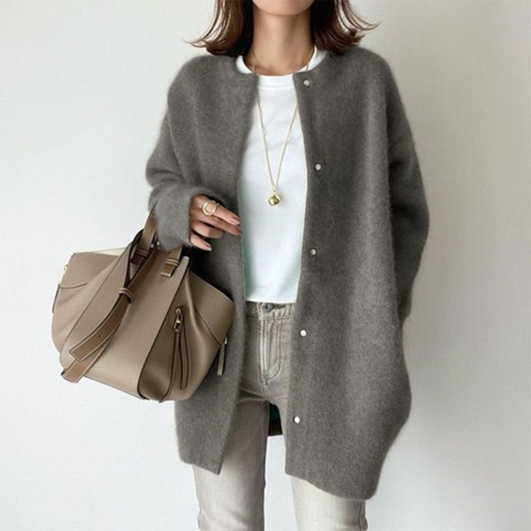 Luviera | Oversized Boyfriend Knit Cardigan with Button Front