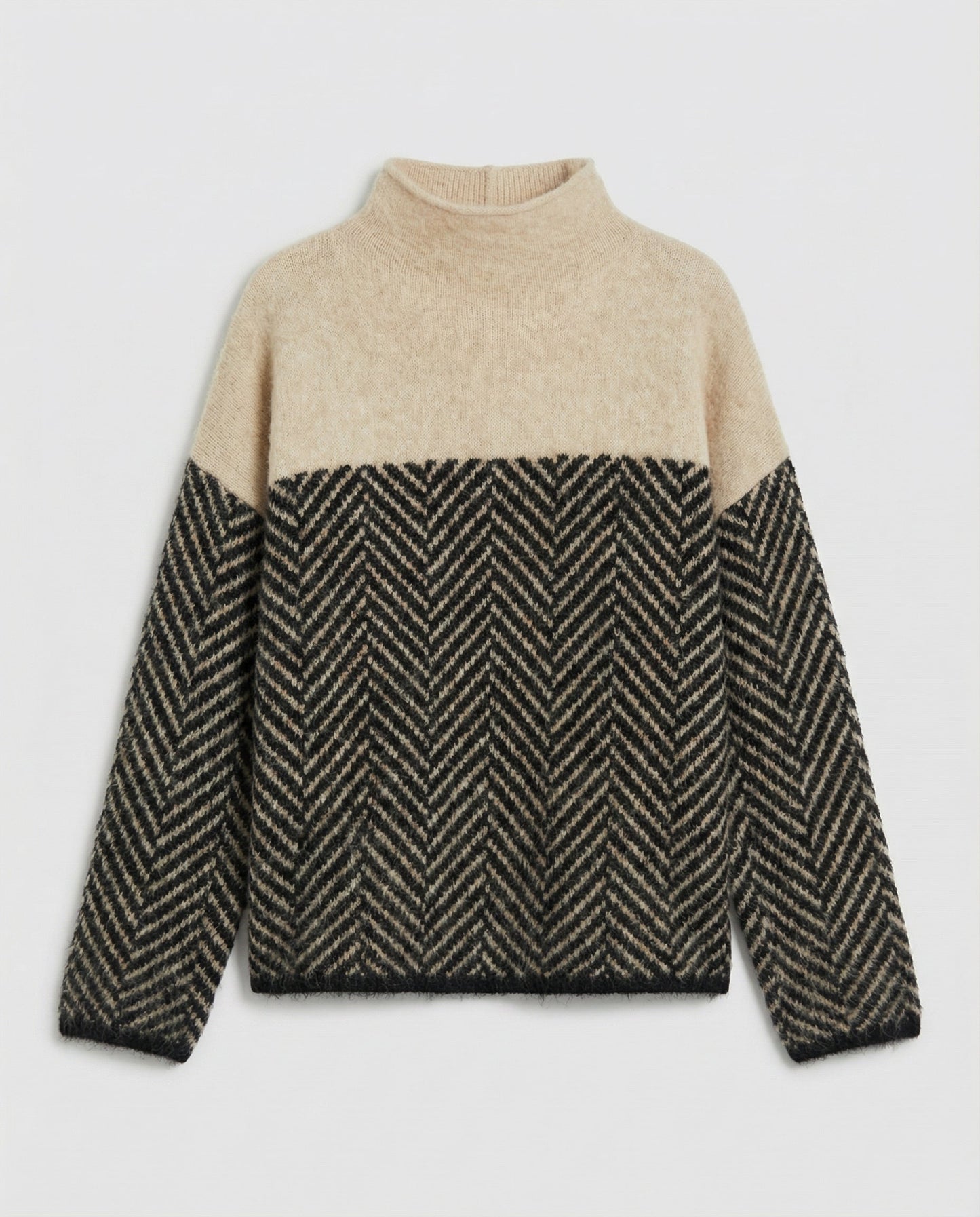 Velmora Soft Turtleneck Knit Jumper – Elegant Loose Fit Two-Tone Design